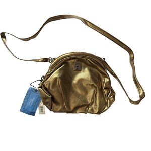 NWT Simply Vera gold faux leather removable crossbody strap 9X10 inch purse